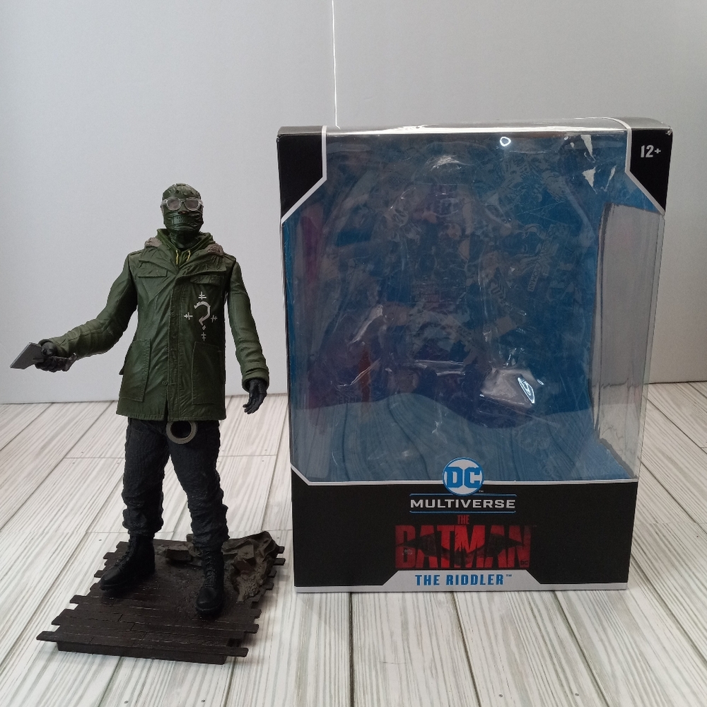 DC Multiverse The Batman Movie The Riddler Large Posed Statue Figure